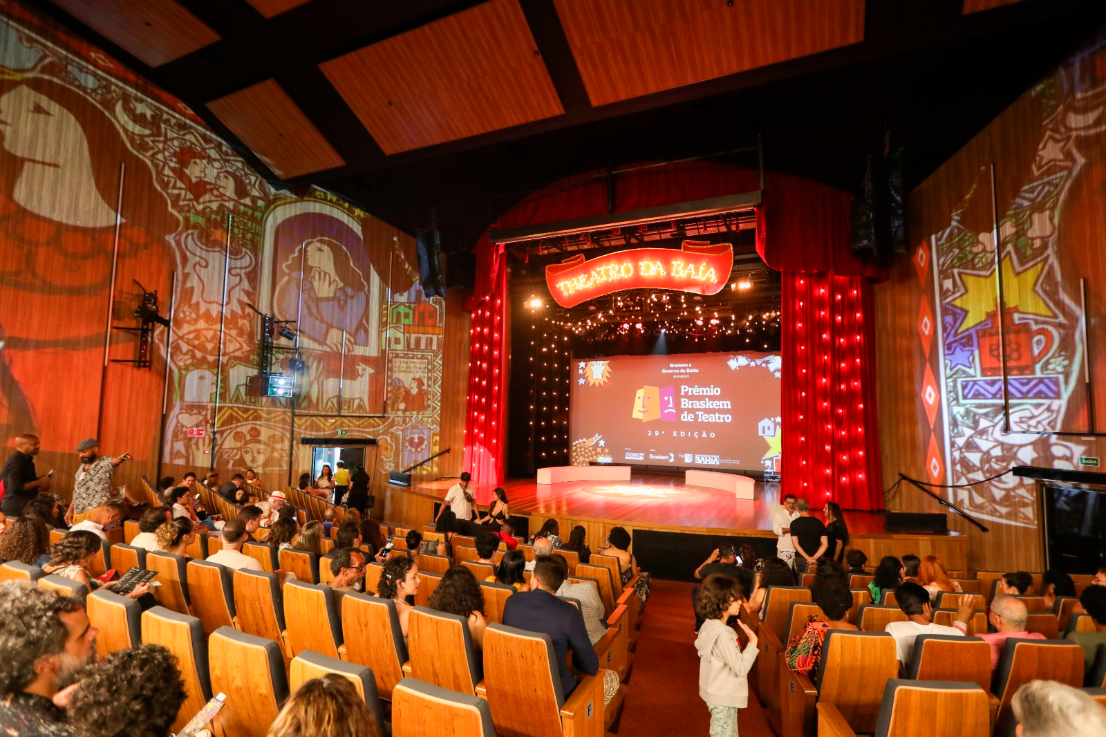 Mostra Prêmio Bahia Aplaude exibe espetáculos finalistas da maior premiação baiana de teatro